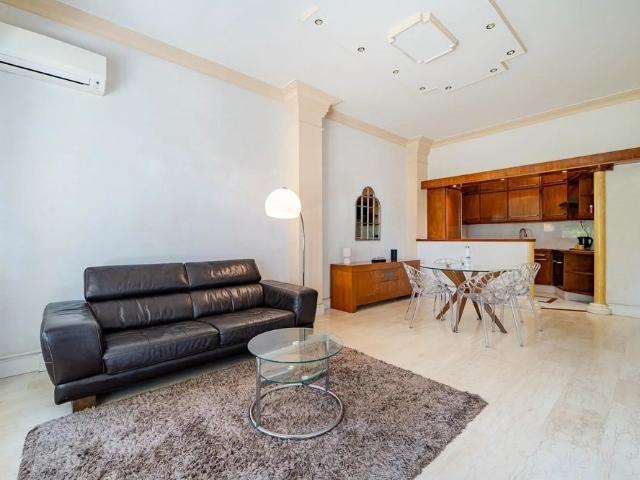 Location Appartement 3 pièces 74m² NICE 06000