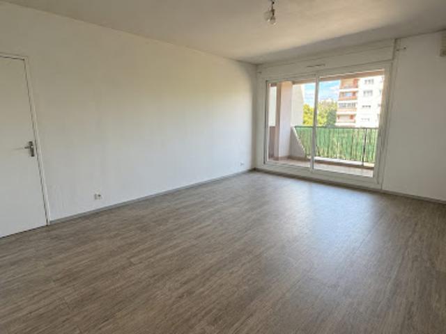 Location Appartement 3 pièces 75.58 m2 Istres