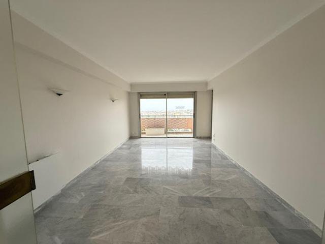 Location Appartement 3 pièces 75.58 m2 Le Cannet