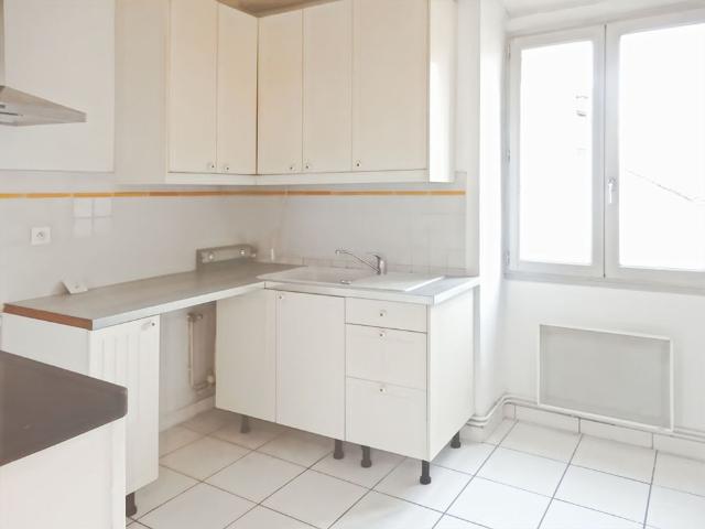 Location appartement 3 pièces, 75.71m², Mennecy