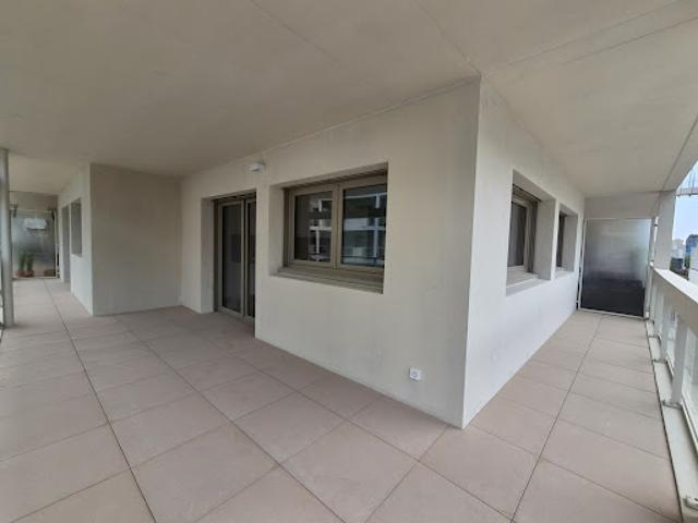 Location Appartement 3 pièces 75.1 m2 Nice