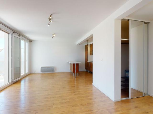 Location appartement 3 pièces, 75.24m², Alfortville