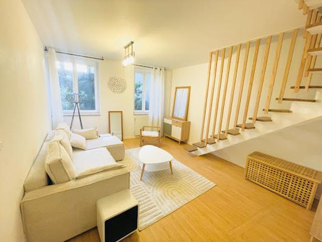Location Appartement 3 pièces 75 m2 Vernaison