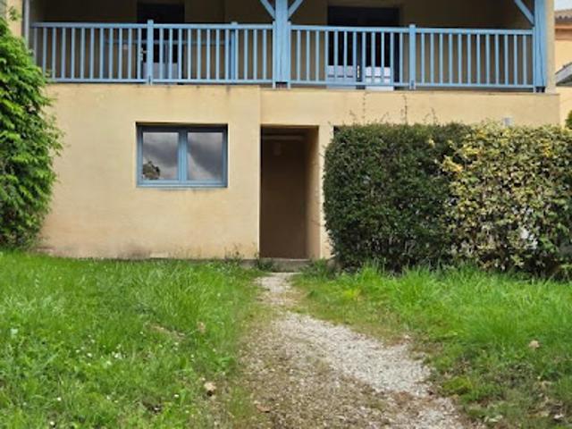 Location Appartement 3 pièces 75 m2 Lavit