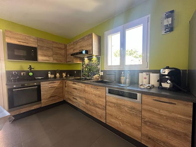 Location Appartement 3 pièces 75 m2 Marseille 10ème