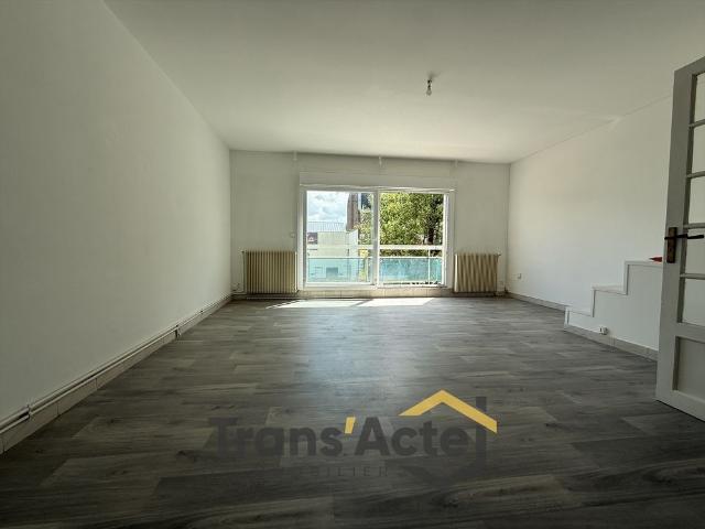 Location Appartement 3 pièces 82m² ARRAS 62000