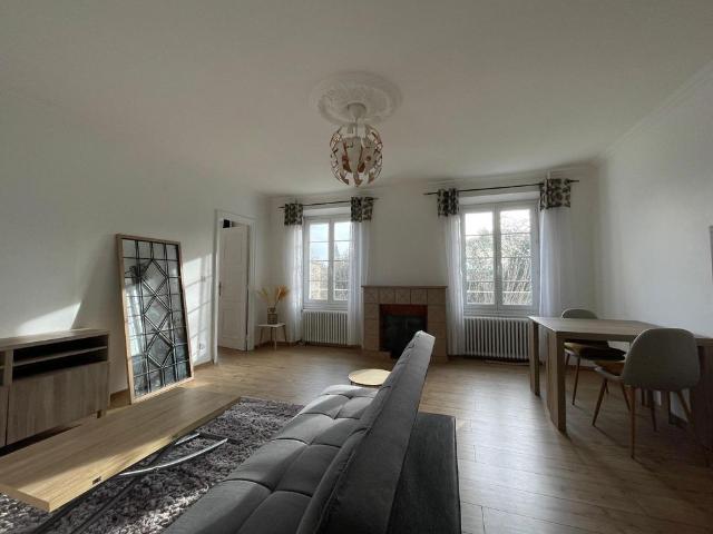 Location Appartement 3 pièces 75m² AUBENAS 07200