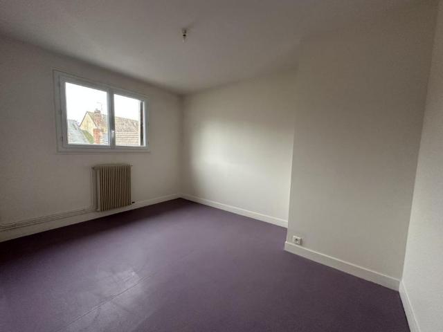 Location Appartement 3 pièces 75m² BONNEVAL 28800
