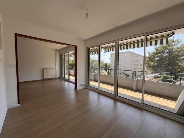 Location Appartement 3 pièces 75m² LE PRADET 83220