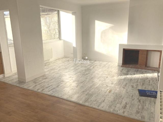 Location Appartement 3 pièces 75m² ST LO 50000