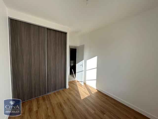 Location Appartement 3 pièces 75m² VILLEFRANCHE SUR SAONE 69400