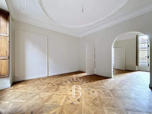 Location Appartement 3 pièces 76.6 m2 Versailles