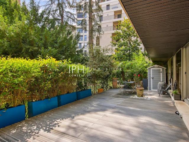 Location Appartement 3 pièces 76.94 m2 Neuilly sur Seine