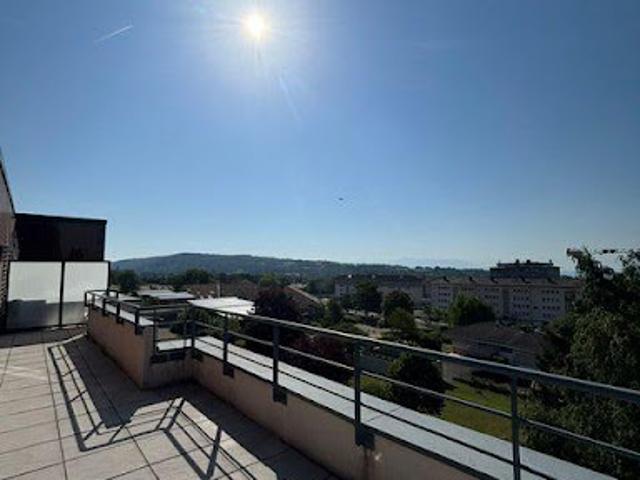 Location Appartement 3 pièces 76 m2 Gex