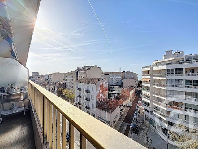 Location Appartement 3 pièces 76.27 m2 Cannes la bocca