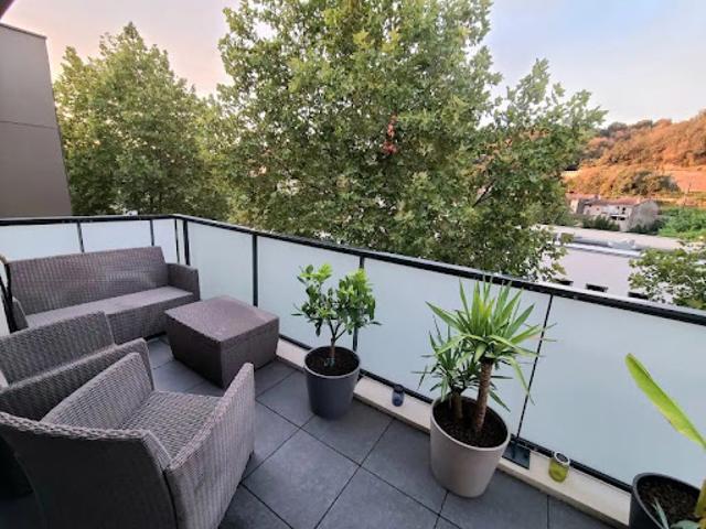 Location Appartement 3 pièces 76 m2 Givors