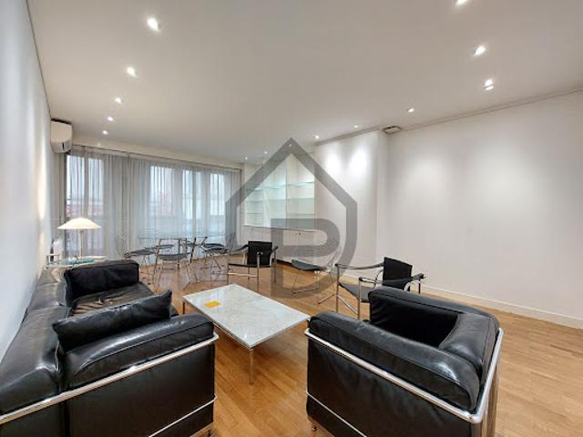 Location Appartement 3 pièces 76 m2 Paris 11ème