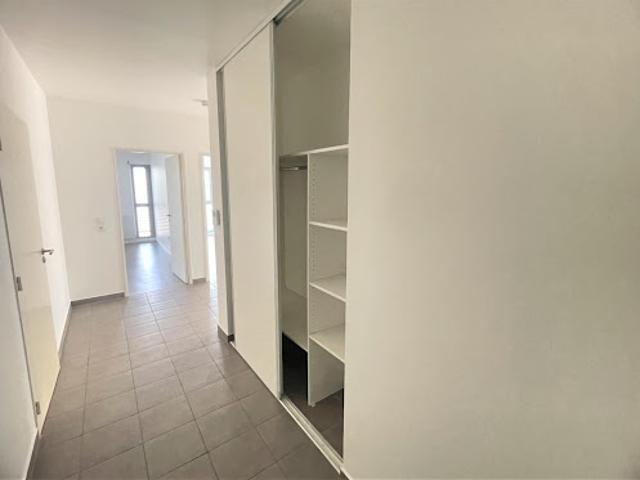 Location Appartement 3 pièces 76 m2 Paris 19ème