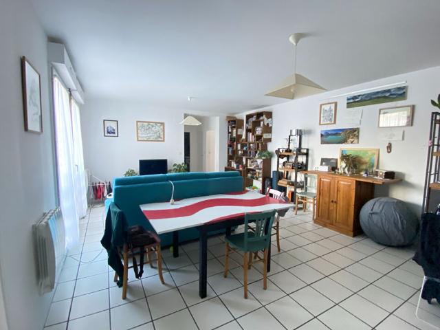 Location Appartement 3 pièces 76m²
