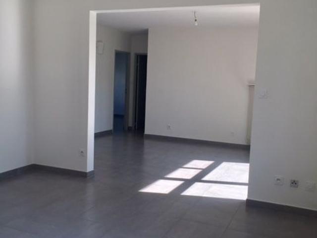 Location Appartement 3 pièces 76m²