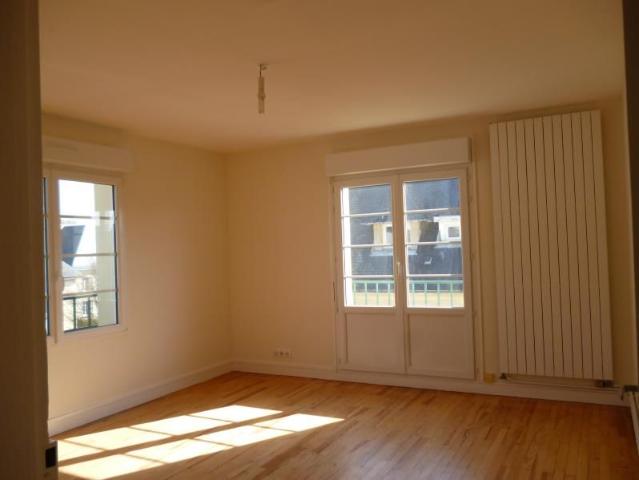 Location Appartement 3 pièces 76m²