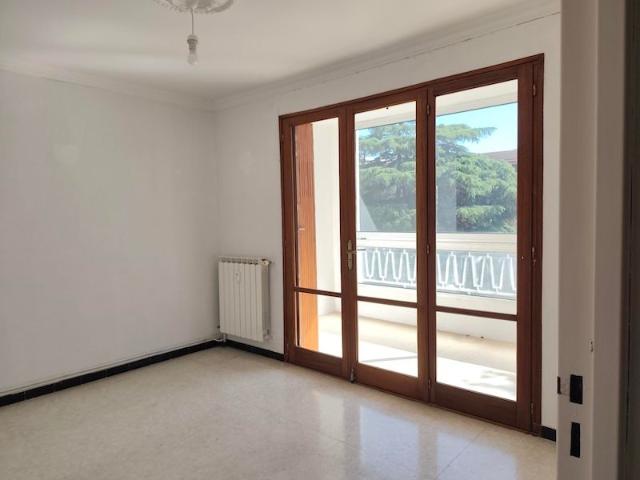 Location Appartement 3 pièces 76m²