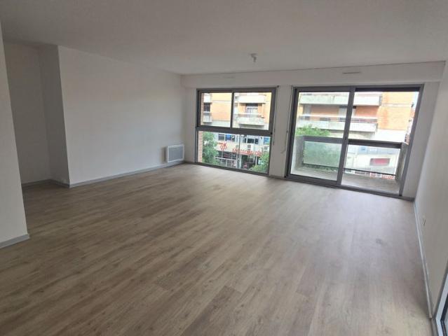 Location Appartement 3 pièces 76m²