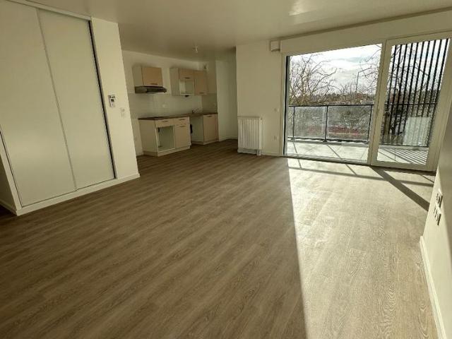 Location Appartement 3 pièces 76m² CAEN 14000