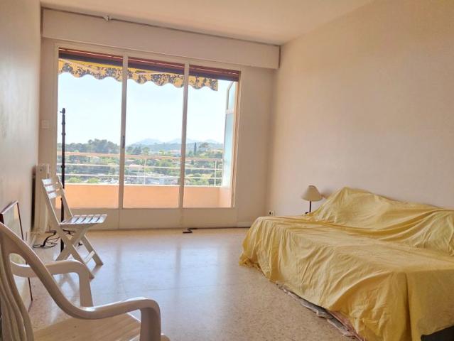 Location Appartement 3 pièces 76m² LE CANNET 06110