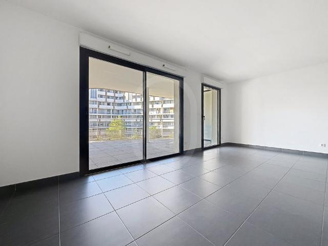 Location Appartement 3 pièces 76m² MONTPELLIER 34000