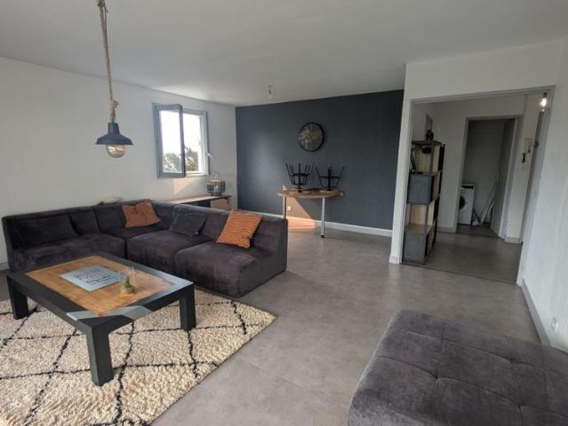 Location Appartement 3 pièces 76m² NIORT 79000