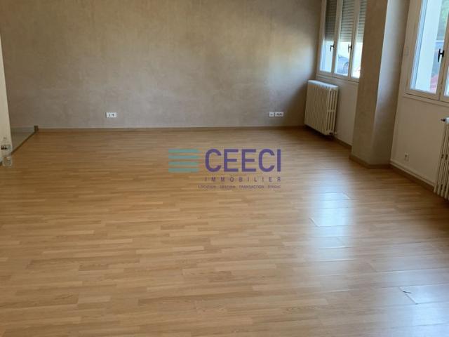 Location Appartement 3 pièces 76m² SOISSONS 02200