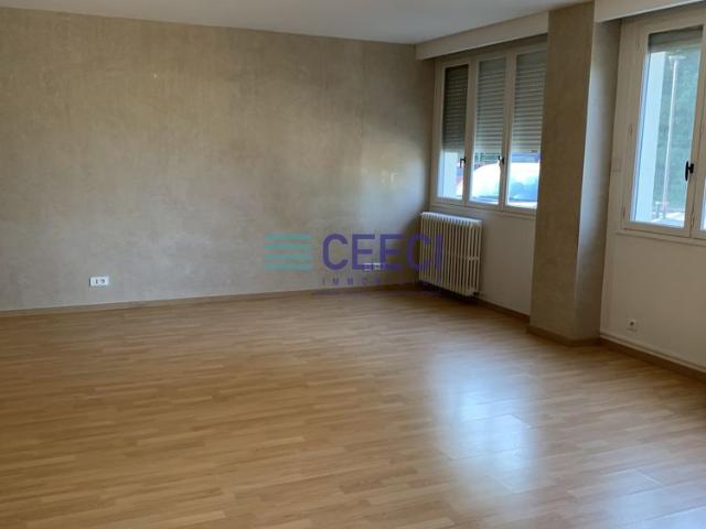 Location Appartement 3 pièces 76m² SOISSONS 02200