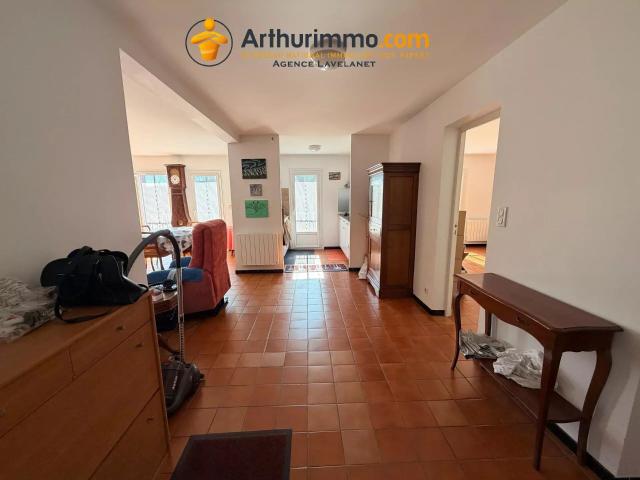 Louer appartement de 3 pièces 78 m² 555 € à Villeneuve d'Olmes 09300: une annonce Arthurimmo.com