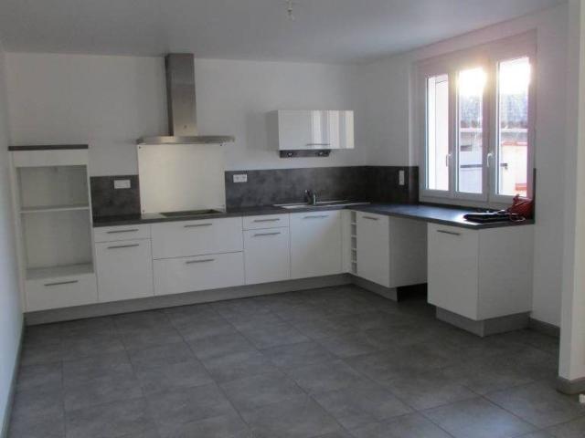 Location Appartement 3 pièces 78m² ARTHES 81160