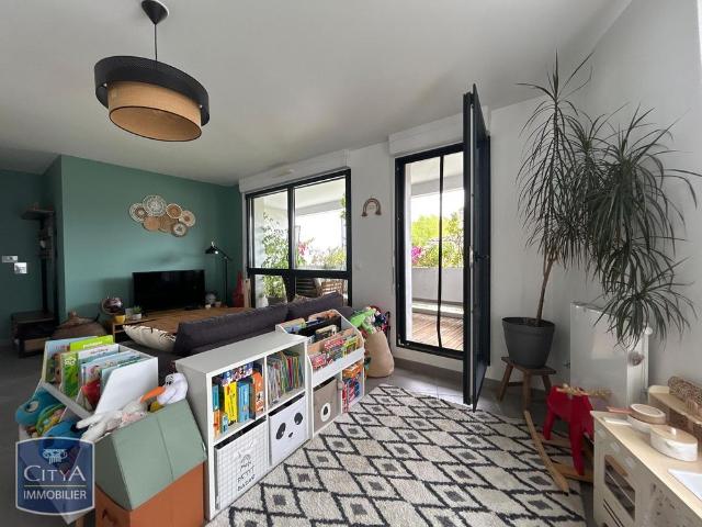 Location Appartement 3 pièces 78m² BORDEAUX 33100