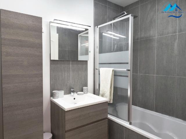 Location Appartement 3 pièces 78m² MARSEILLE 8ème
