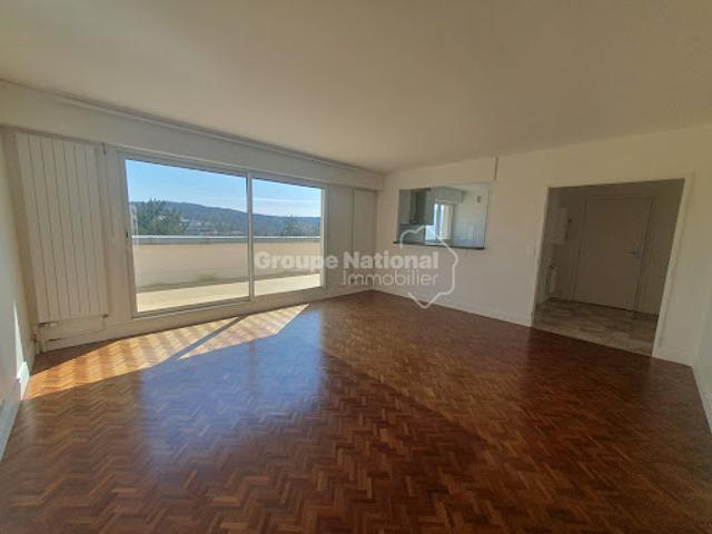 Location Appartement 3 pièces 79.5 m2 Versailles