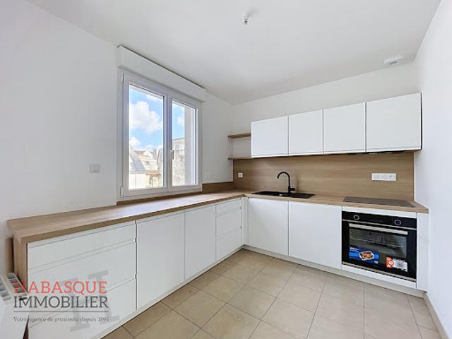 Location Appartement 3 pièces 79.88 m2 Lesneven