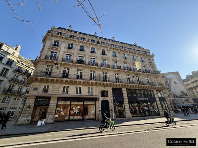 Location Appartement 3 pièces 79.04 m2 Paris 2ème