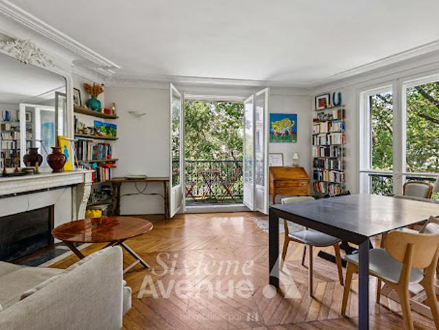 Location Appartement 3 pièces 79.1 m2 Paris 10ème