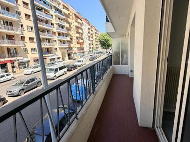Location Appartement 3 pièces 79.27 m2 Nice