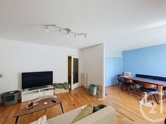Location Appartement 3 pièces 79m² BEAUMONT 63110