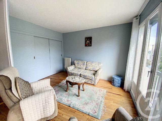 Location Appartement 3 pièces 79m² BEAUMONT 63110
