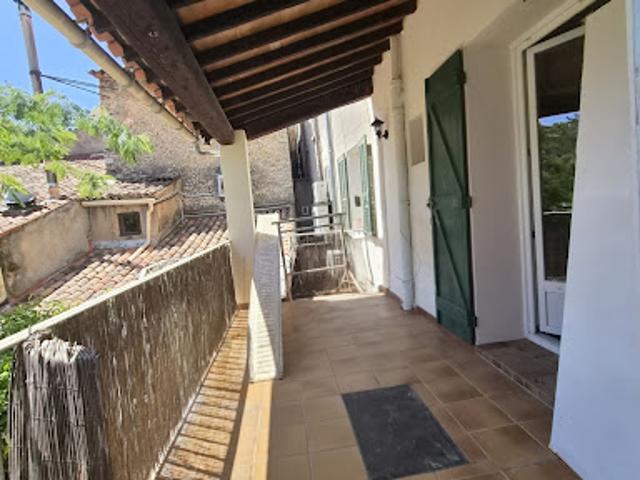 Location Appartement 3 pièces 83 m2 Brignoles
