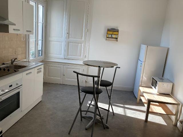 Location Appartement 3 pièces 83 m2 Limoges