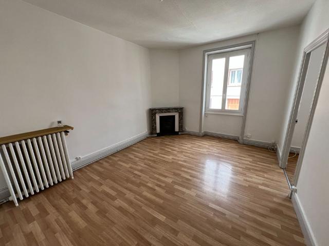 Location Appartement 3 pièces 83m²