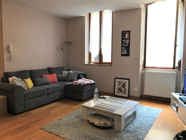 Location Appartement 3 pièces 83m²