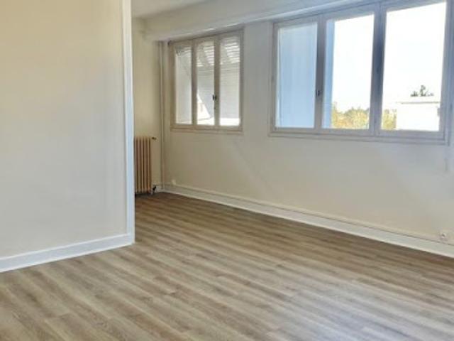 Location Appartement 3 pièces 80.64 m2 Pau