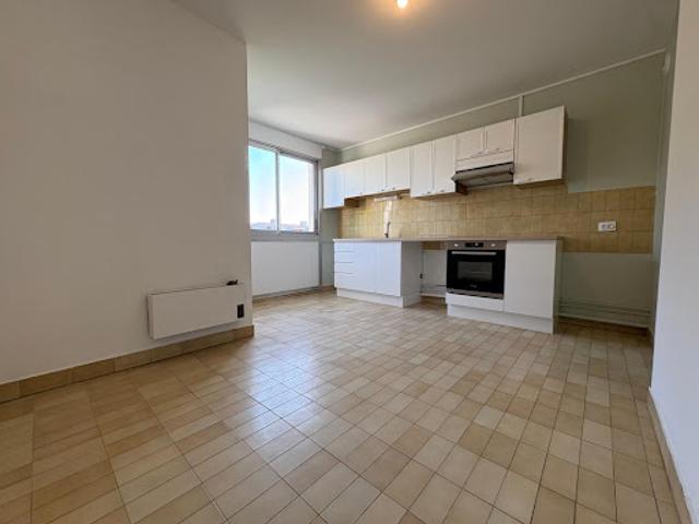 Location Appartement 3 pièces 80.7 m2 Caluire et Cuire